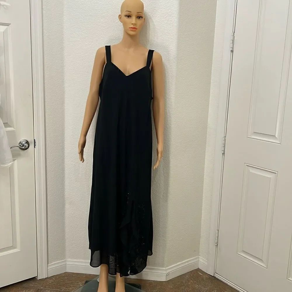 R&M Richards Woman Dress 16 W Black VNeck Beaded Sheer Sleeveles Maxi Slit Front